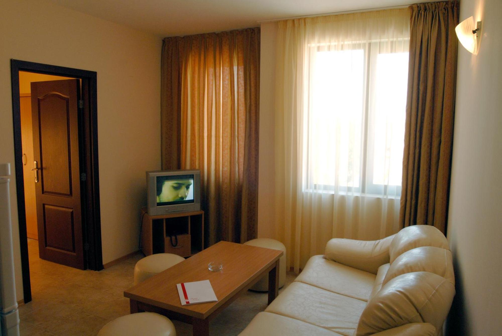Apartment Tourist Complex Rose Village Sunny Beach Dış mekan fotoğraf