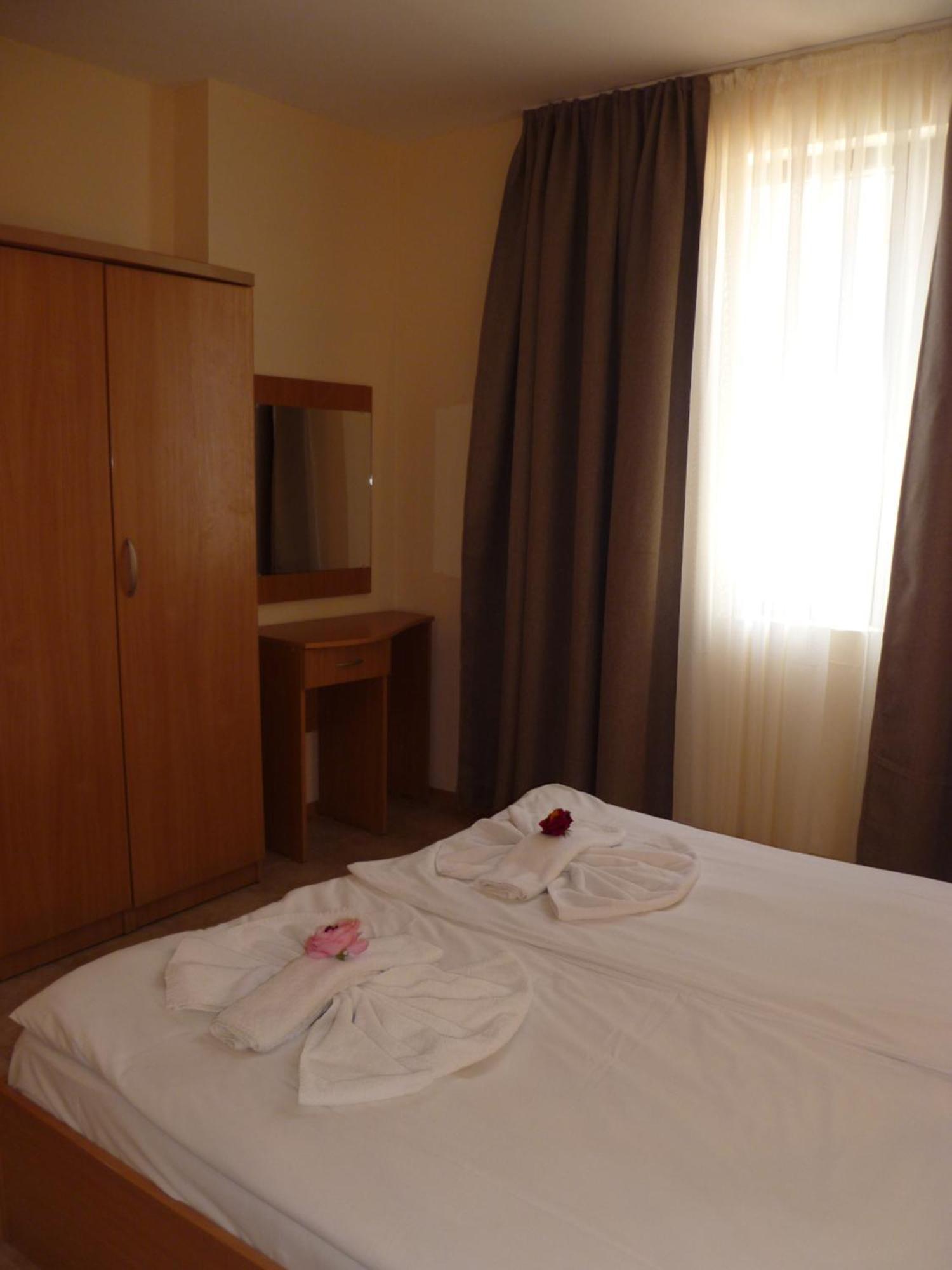 Apartment Tourist Complex Rose Village Sunny Beach Dış mekan fotoğraf